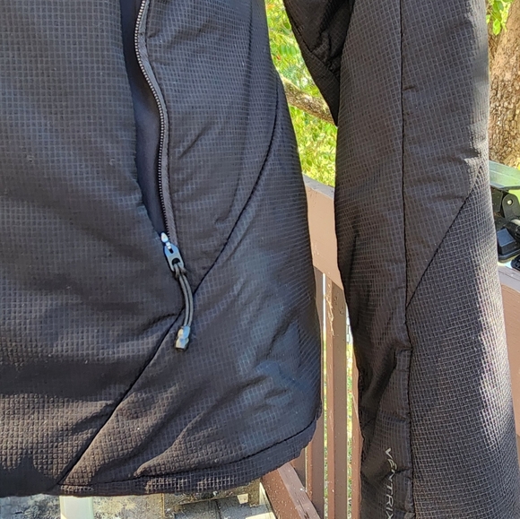The North Face Ventrix Active Insulated Jacket - Black - Picture 4 of 10
